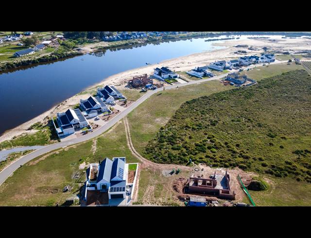 628M² VACANT LAND FOR SALE IN SILWERSTRAND GOLF AND RIVER ESTATE